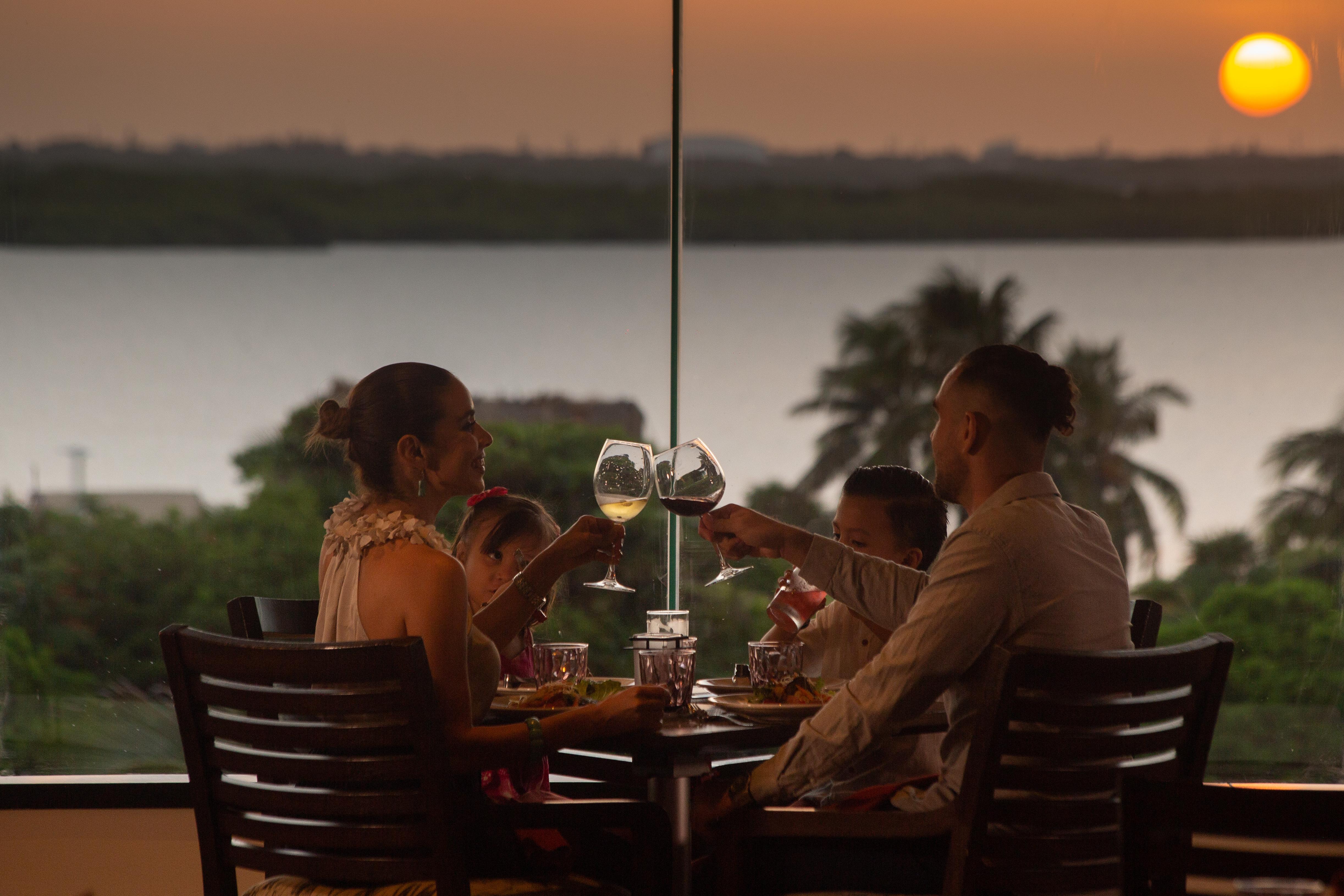 Wyndham Grand Cancun All Inclusive Resort & Villas المظهر الخارجي الصورة
